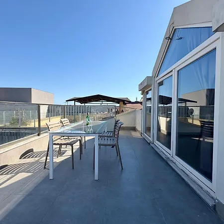 Lovely Penthouse, Sea View&terrace In Taksim *