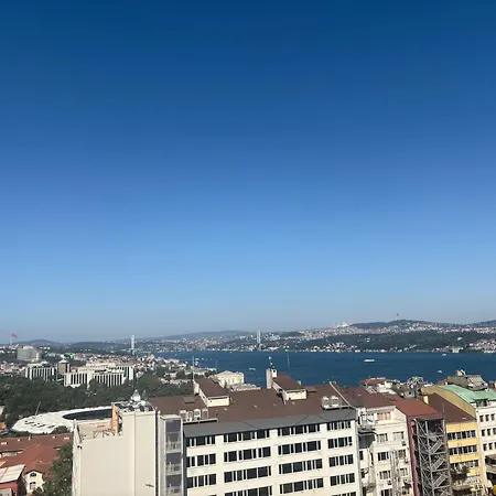 Lovely Penthouse, Sea View&terrace In Taksim Appartamento Provincia di Istanbul