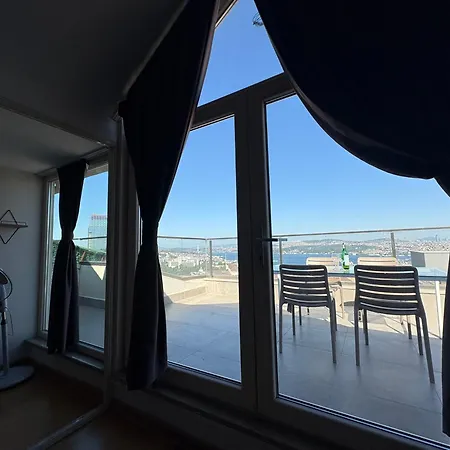 Lovely Penthouse, Sea View&terrace In Taksim Διαμέρισμα Κωνσταντινούπολη