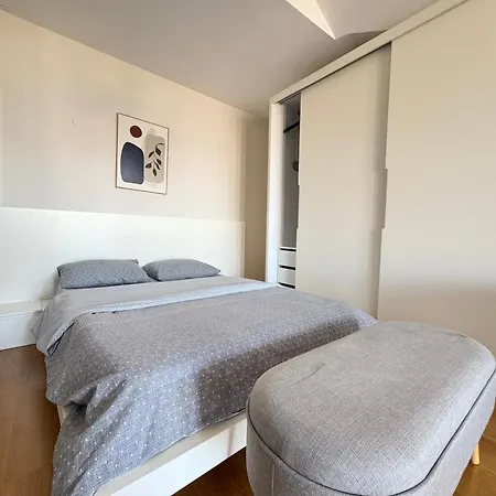 Lovely Penthouse, Sea View&terrace In Taksim Διαμέρισμα *